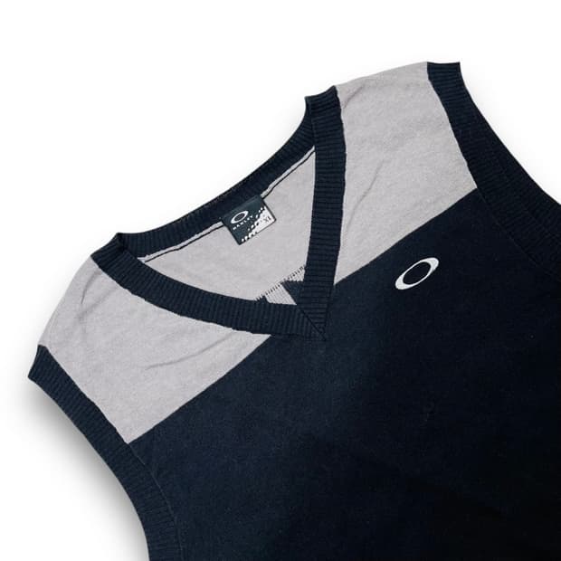 오클리 스몰 로고 빈티지 베스트 / 조끼