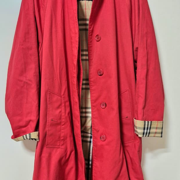 버버리 레드 코트