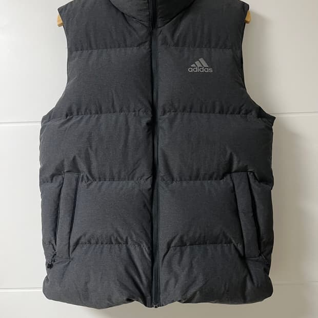 아디다스 패딩 조끼