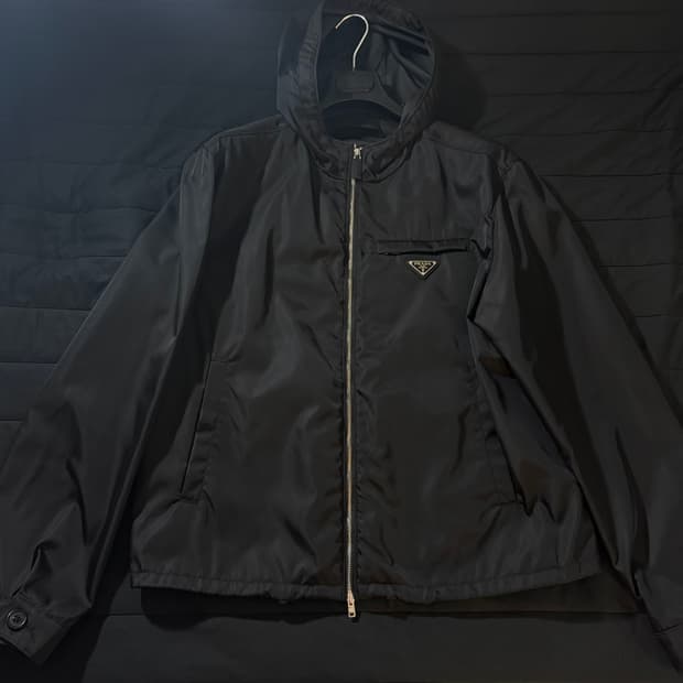 프라다 리나일론 후드 블루종 재킷 48