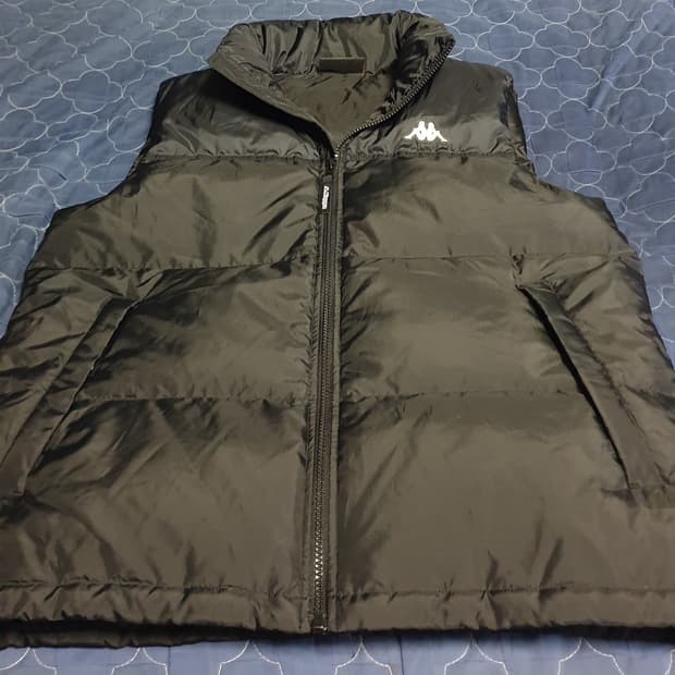 카파 구스다운 실리콘로고 패딩조끼 블랙 (M)