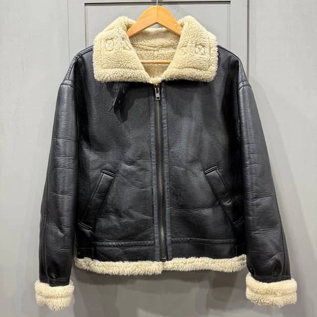 90 스튜디오톰보이 STUDIO TOMBOY 레더 무스탕 자켓 