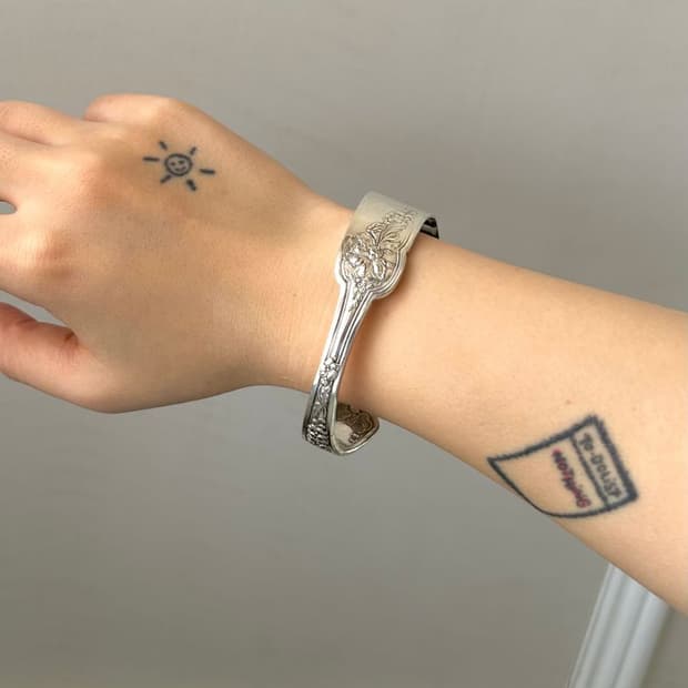 TABLE BANGLE 테이블 뱅글