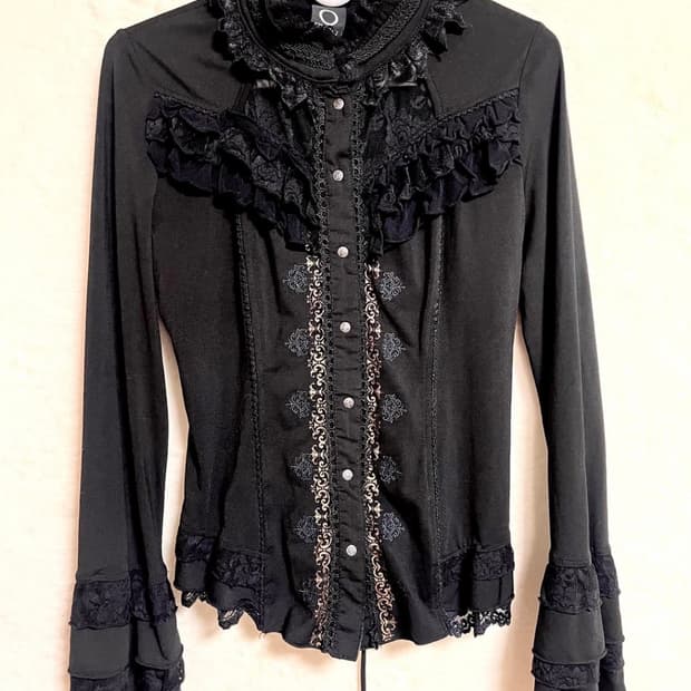 오즈온 ozz on 롱슬리브 블라우스 로맨틱 고스 고딕