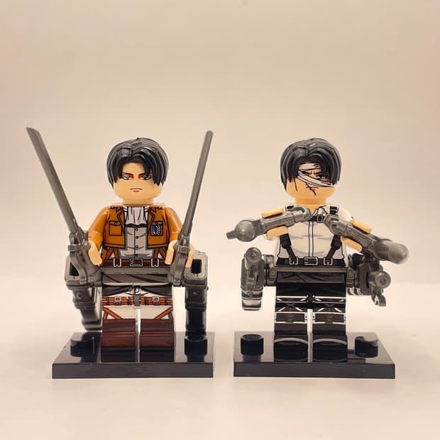 진격의 거인 피규어 2종