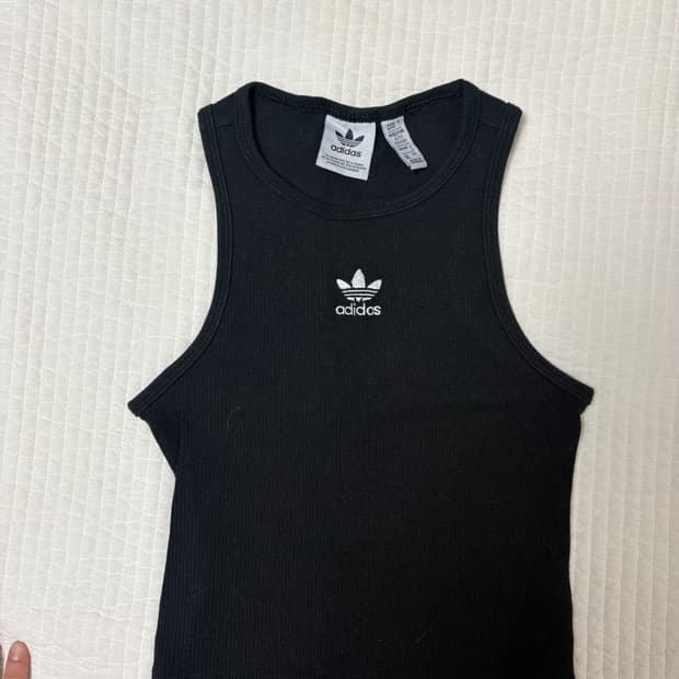아디다스 탱크탑