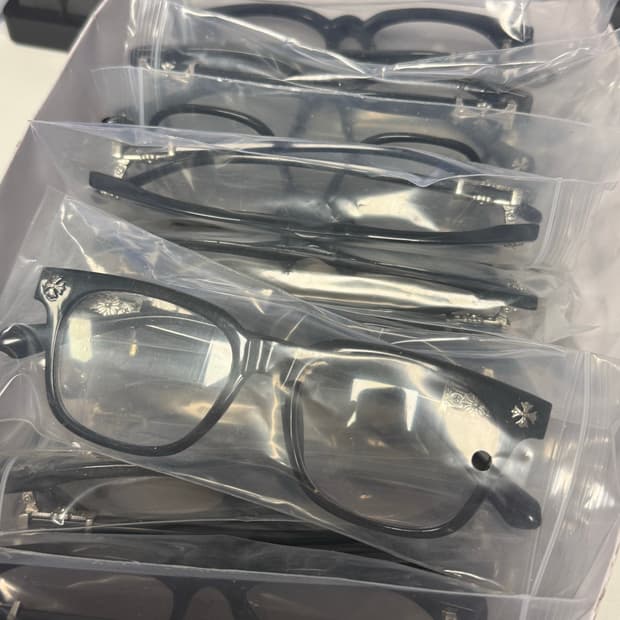 크롬하츠 뿔테안경