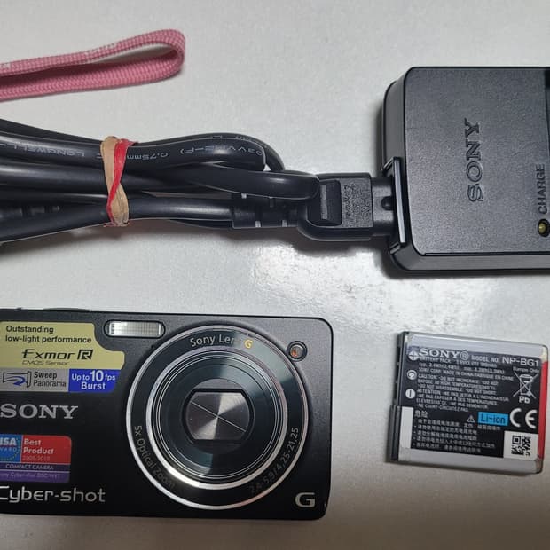 소니 사이버샷 DSC-WX1 + 배터리 충전기 메모리카드