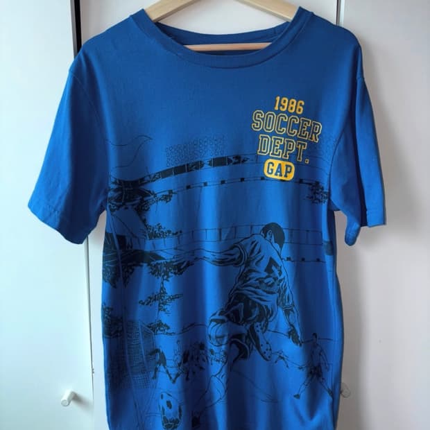 Old Gap soccer tshirts