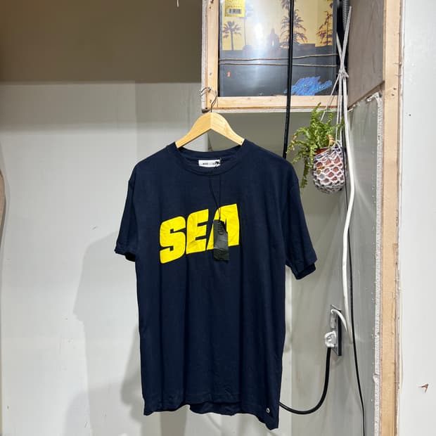 Wind and Sea 윈드엔씨 빅로고 반팔 티셔츠