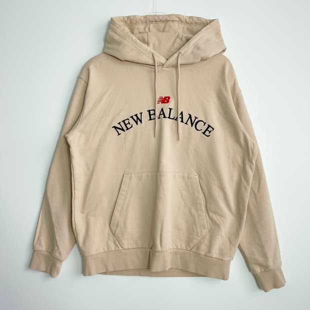 B1 뉴발란스 레터링 후드티 베이지 S사이즈