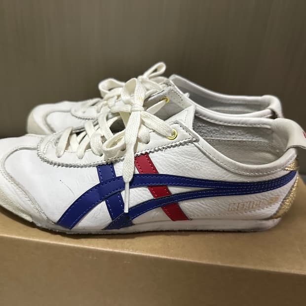 오니츠카타이거 멕시코 66 235사이즈