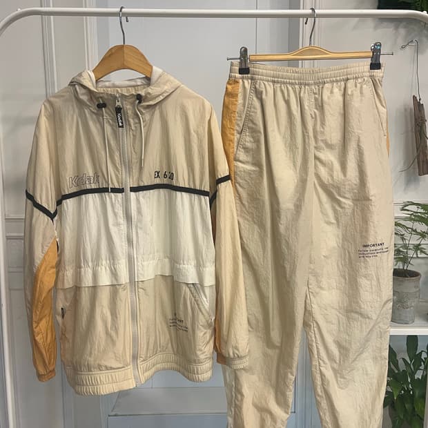 코닥 바람막이 트레이닝 셋업