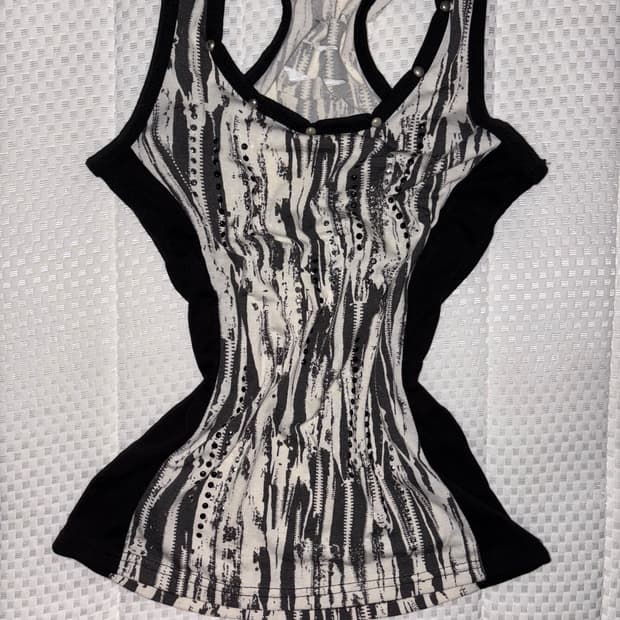 Sleeveless