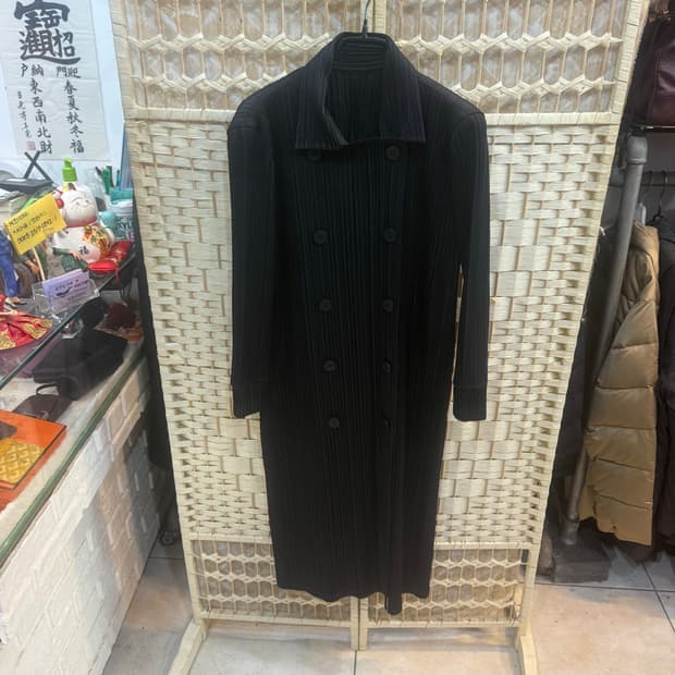 3/66 정품 플리츠플리즈 롱 코트 팝니다