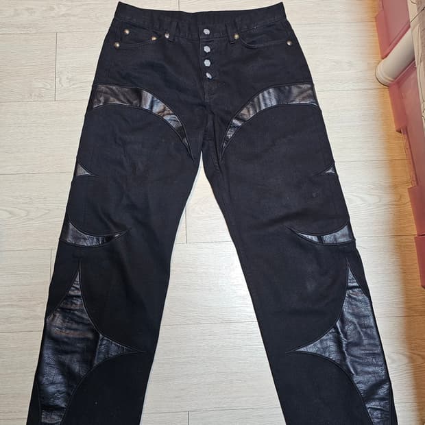 떠그클럽 레더 팬츠 올 블랙 사이즈 2