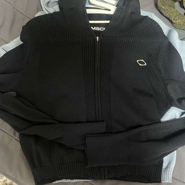 미스치프 롬버스 니티드 후드 블랙 색상 M