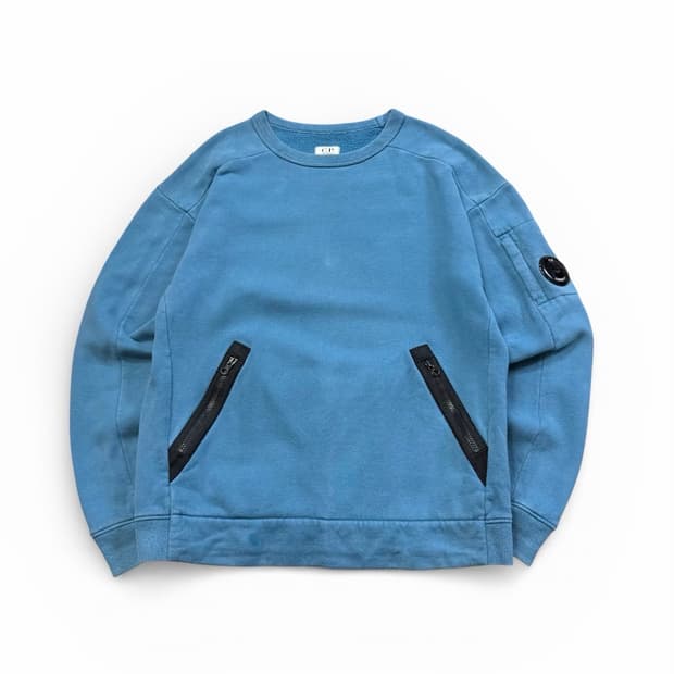 C.P. Company 키즈 렌즈 와펜 지퍼 포켓 맨투맨