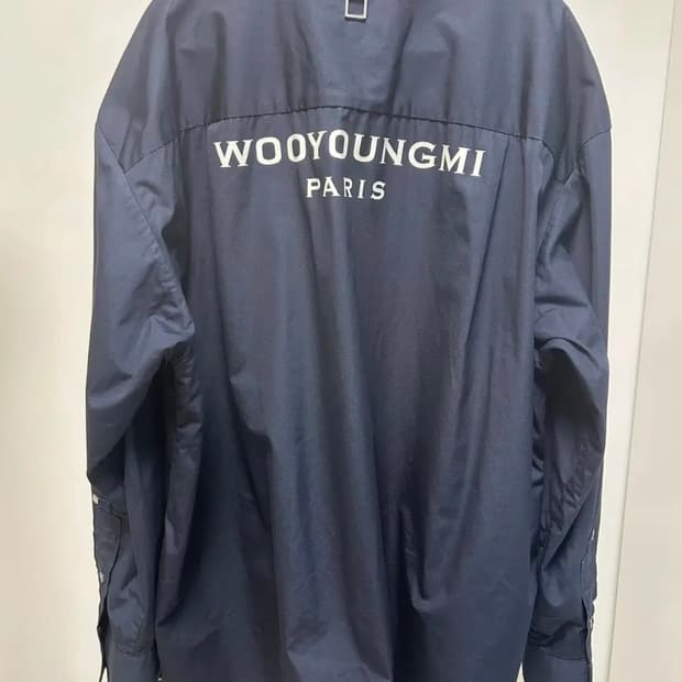 백화점판 풀구성 우영미 백로고셔츠