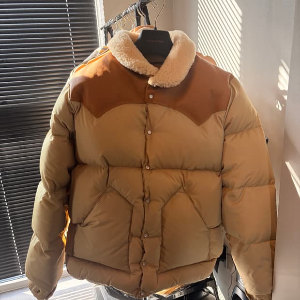 록마 크리스티 44사이즈 판매합니다. 