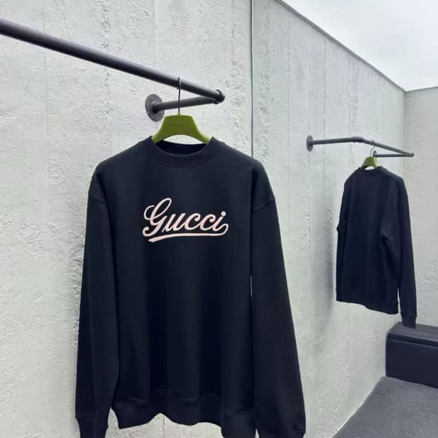 [구;찌] 새상품 / 맨투맨 / M (약 여성 66 사이즈)