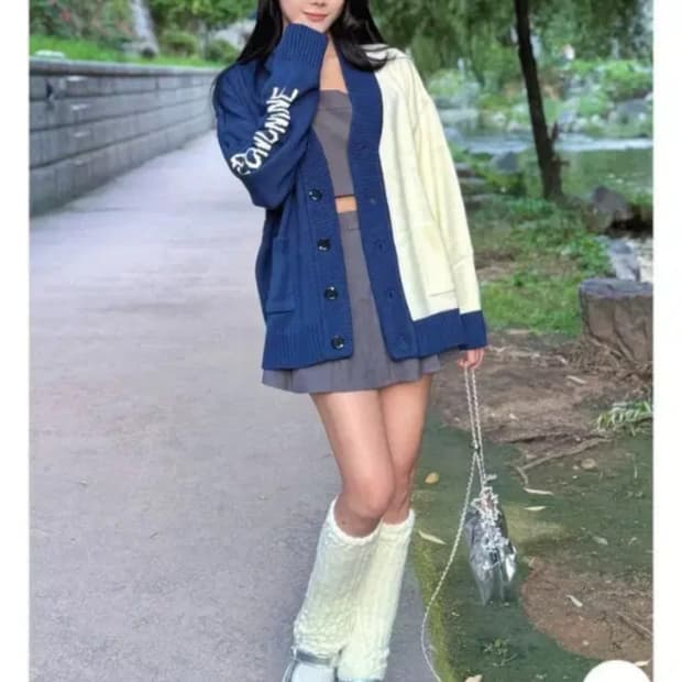 블론드나인 소매 레터링 배색 혜비 가디건 (S)