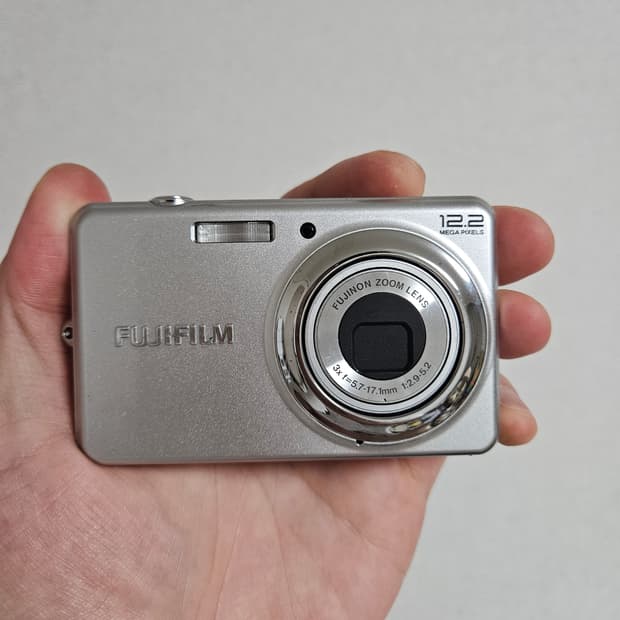 (르세라핌 김채원 디카) 후지필름 FINEPIX J30 디카 파인픽스