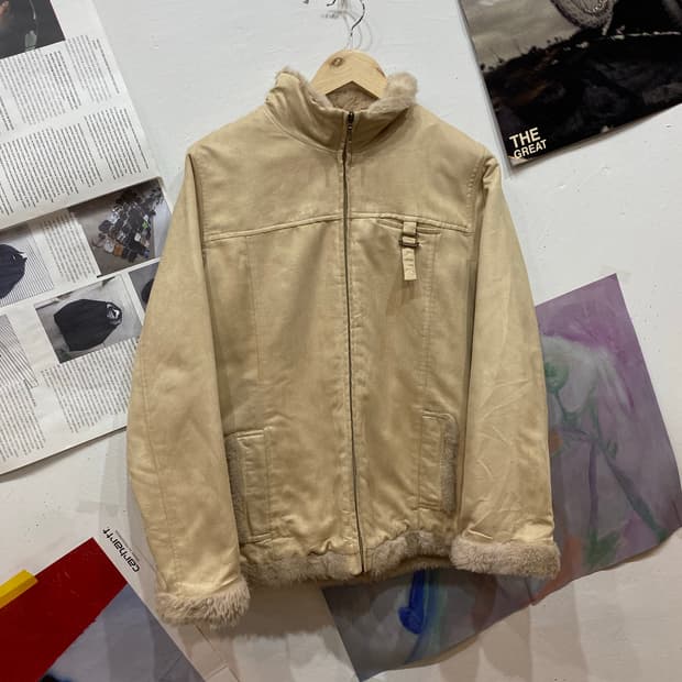 미니멀 스웨이드 자켓