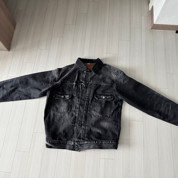 슈가케인 블랙 워싱 데님자켓 2세대(40사이즈)