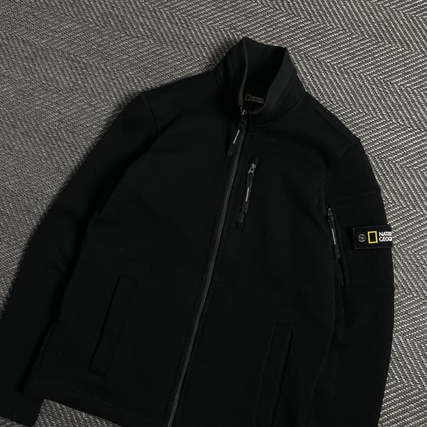내셔널지오그래픽 와펜 로고 니트 집업y 5020