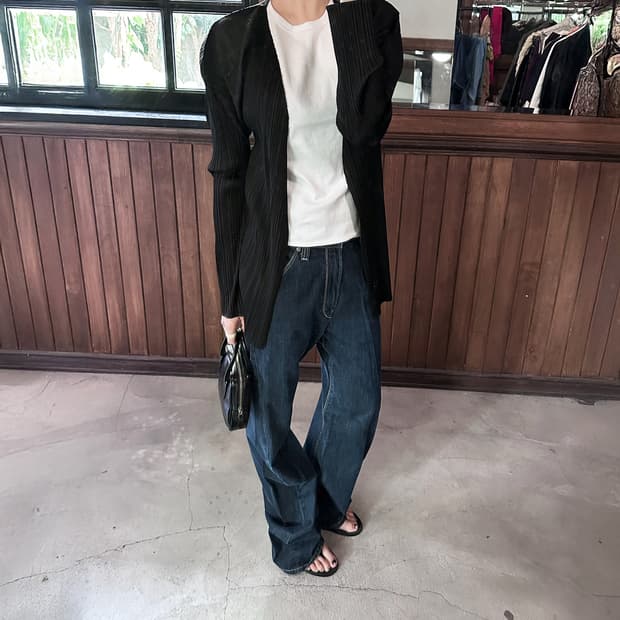 PLEATS PLEASE black cardigan