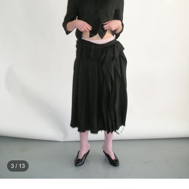 Offbeat pleats skirt -black 에옹쓰 오프비트