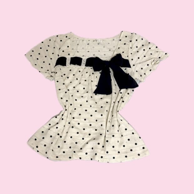 Axes femme 엑시즈팜 도트 리본 반팔탑 짜잔씨 라떼갸루 빈티지