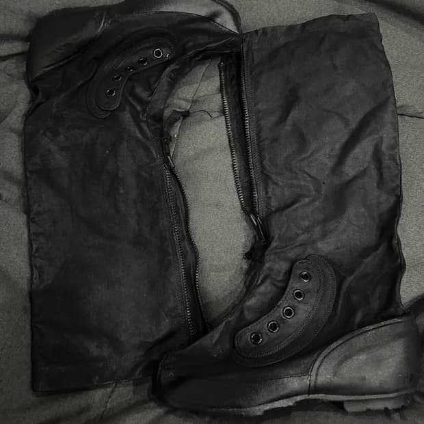 조슈아자말이 신은 밀리터리 설상화 롱 부츠 블랙버전