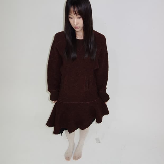 파세타즘 비대칭 니트 원피스