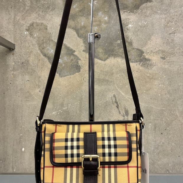 Burberry 버버리 노바체크 버클 크로스백