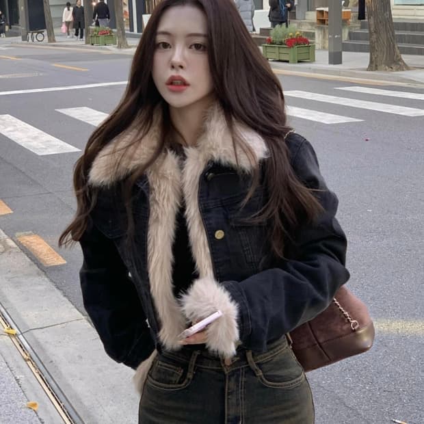 디어셀린 블랙 퍼 누빔 자켓