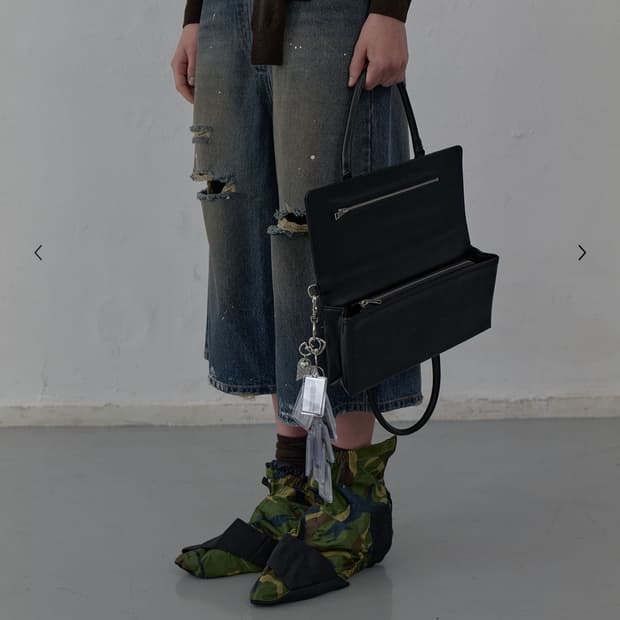 LCDCTM TWO-WAY SQUARE BAG (BLACK)