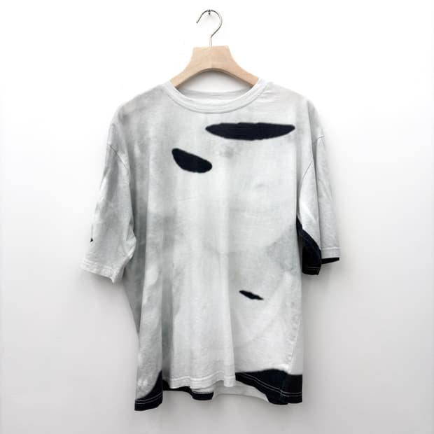 BLESS X SETH PRICE T-SHIRT (BLESS CUT)