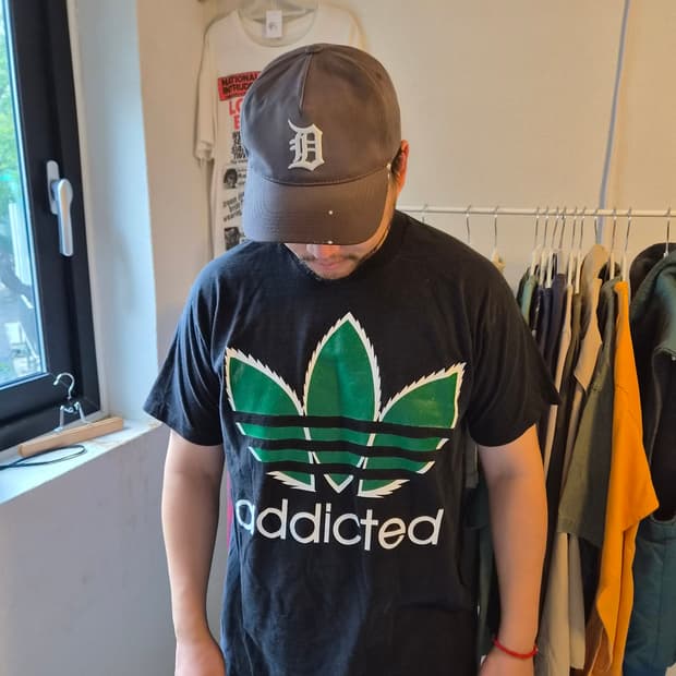 90s Addicted (XL)