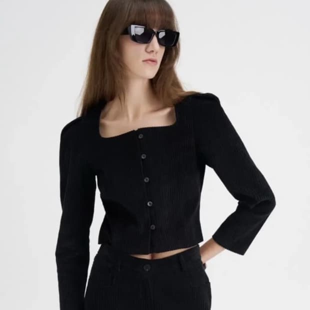 마론에디션 블랙 코듀로이 블라우스