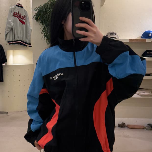 아크메드라비 배색 박시핏 나일론 바람막이 U32