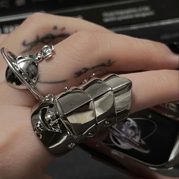 비비안웨스트우드 아머링 s사이즈