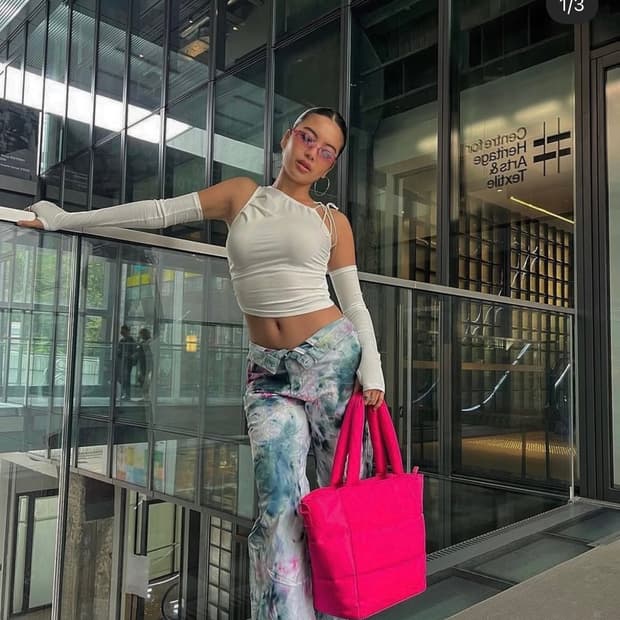 쓰리타임즈 스트링 슬리브리스 위드 워머 아이보리