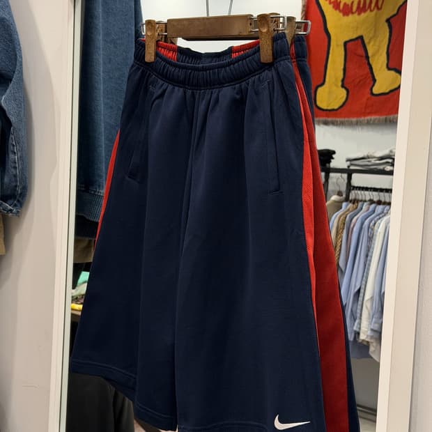 00s Nike 나이키 스몰 스우시 트레이닝 쇼츠 (24-32inch)
