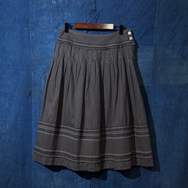 25-26 ) HIROKO KOSHINO Tuck Pleated SK