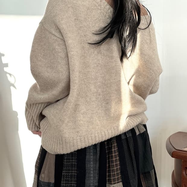 VTG 원숄더 니트 + 스티치 치마