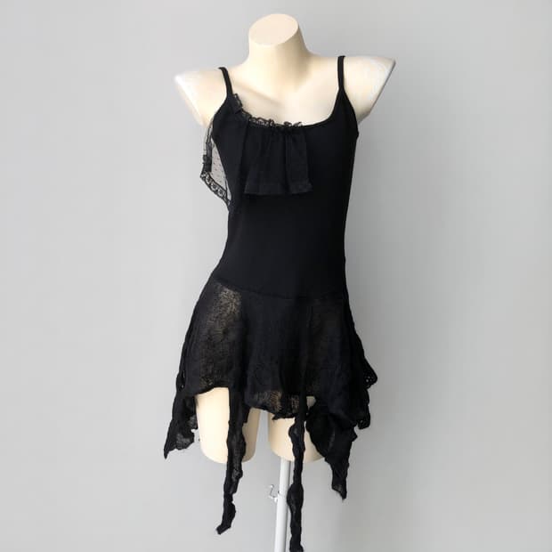 블랙 러플 울 레이어드 미니 원피스