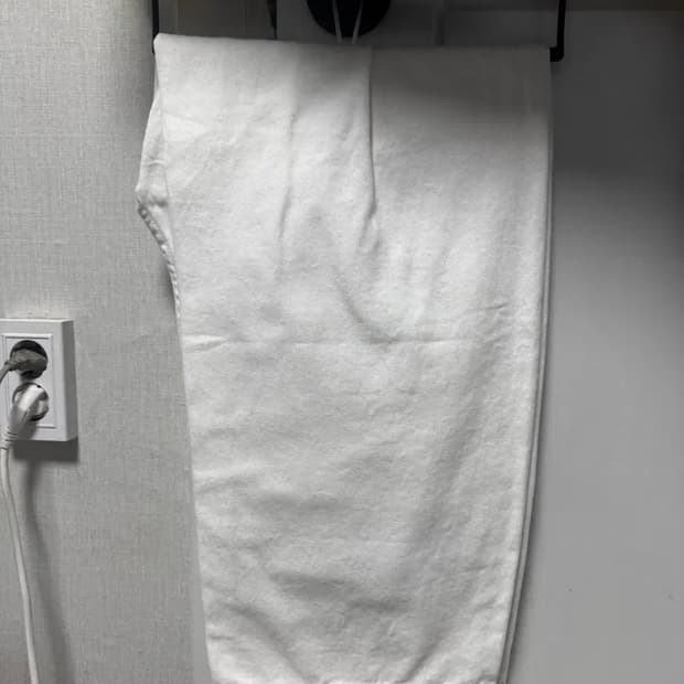 무료배송) 밀로 리플렉트 커브드 팬츠 화이트 m size