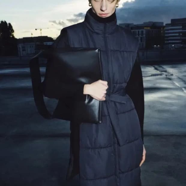 COS 롱 패딩 베스트 벨티드 구스다운 베스트 F사이즈
